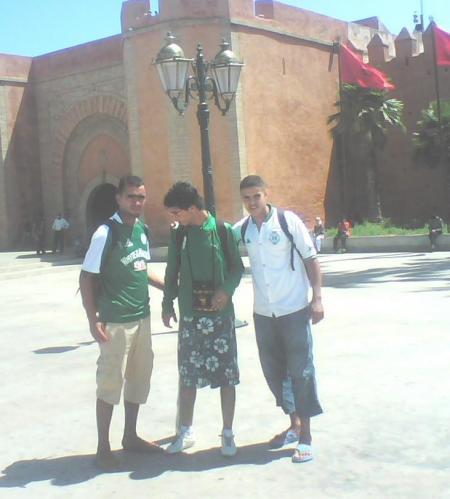 OmaR T MO! O siMo